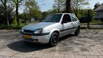 Ford Fiesta 1.3 I 3DR 2000 Grijs, Auto's, Origineel Nederlands, Te koop, Zilver of Grijs, 5 stoelen