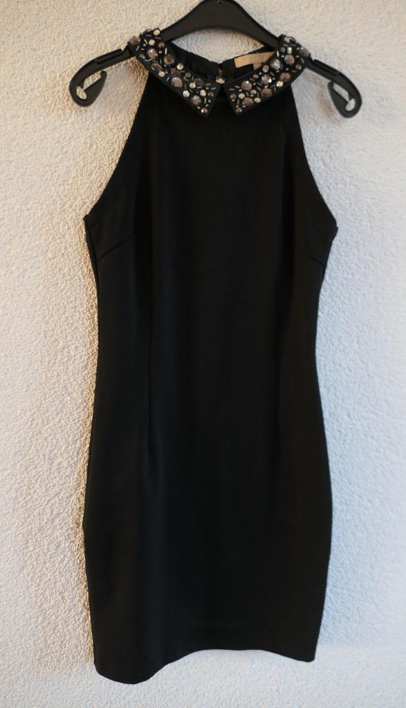 Zwarte kokerjurk met strass halslijn van Soky & Soka maat S, Kleding | Dames, Gelegenheidskleding, Zo goed als nieuw, Cocktailjurk