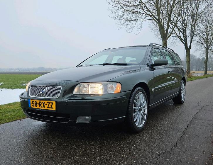 Volvo V70 2.4 170PK 2005 Groen, Auto's, Volvo, Particulier, V70, ABS, Airbags, Airconditioning, Alarm, Bluetooth, Boordcomputer