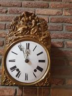 EMPIRE FRANSE COMTOISE KLOK MET BELSLAG, FRANKRIJK CA. 1820, Antiek en Kunst, Antiek | Klokken, Ophalen