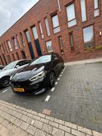 BMW 1-Serie 118i/M Pakket/Pano/headup/carplay, Auto's, BMW, 65 €/maand, USB, Leder en Stof, Zwart
