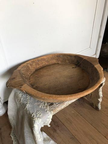 Landelijke /brocante houten schaal beschikbaar voor biedingen