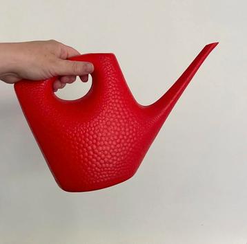 Gieter rood bobbeltjes vintage klein 2 liter beschikbaar voor biedingen