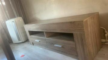Dressoir/tv meubel beschikbaar voor biedingen
