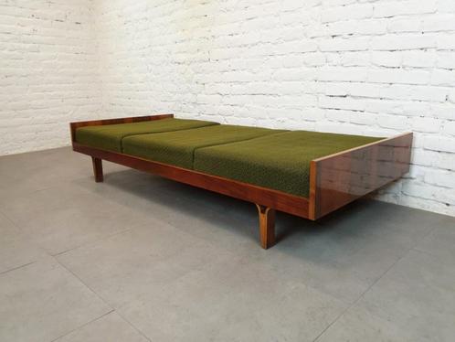 Prachtig Vintage Daybedden Midcentury Sixties Seventies, Huis en Inrichting, Banken | Sofa's en Chaises Longues, Gebruikt, Eenpersoons