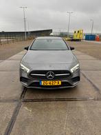 Mercedes-Benz A-Klasse A 180 136pk 7G-DCT 2019 Grijs, Automaat, 136 pk, 4 cilinders, Overige bekleding