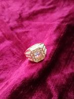 Gouden Ring met Strass, Ring, New, Sieraden, Tassen en Uiterlijk, Ringen, Overige materialen, 19 tot 20, Nieuw, Ophalen of Verzenden
