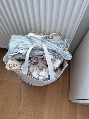 Babykleding Jongen 0-10 maanden beschikbaar voor biedingen