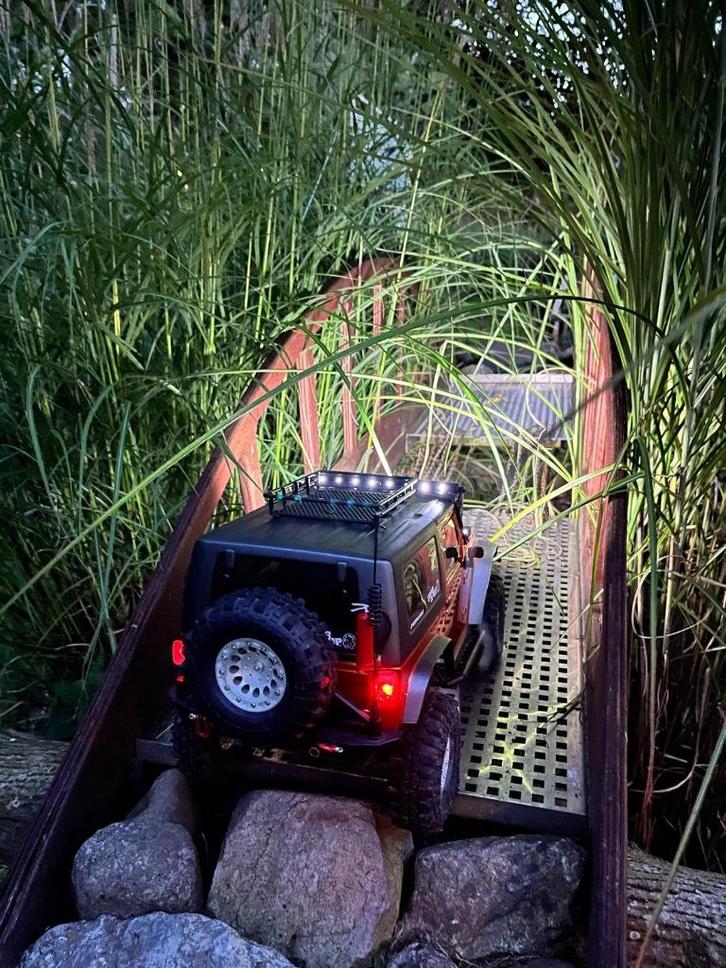 Crawler Axial 1/10 (in prijs verlaagd), Hobby en Vrije tijd, Modelbouw | Radiografisch | Auto's, Gebruikt, Auto offroad, Elektro