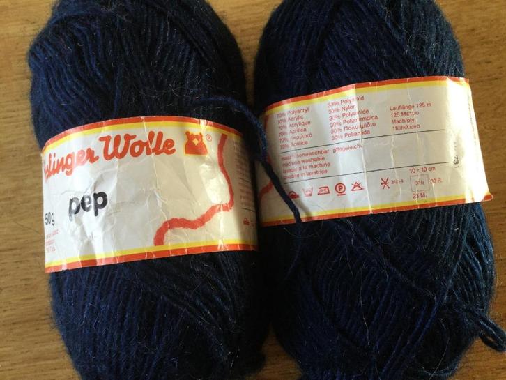 Restant blauw garen breien / haken, Hobby en Vrije tijd, Breien en Haken, Nieuw, Breien, Wol of Garen, Ophalen of Verzenden