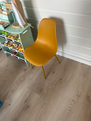 Stoeltje kind ikea beschikbaar voor biedingen