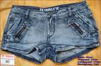 Gloednieuwe IL DOLCE korte jeans broek maat 30” (36/38), Kleding | Dames, Spijkerbroeken en Jeans, Blauw, Nieuw, Ophalen of Verzenden