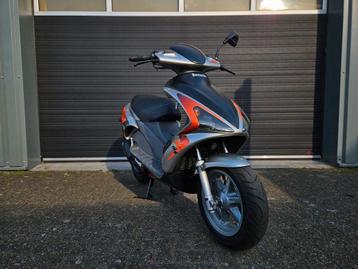 BENELLI 491 ST 2T A.C 2000 ZILVER - FLUO 6100KM TOPSTAAT NL beschikbaar voor biedingen