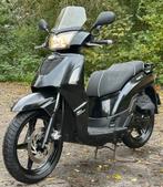 Kymco People S 2015 Glans Zwart Brom in zeer goede staat, Fietsen en Brommers, Scooters | Kymco, Maximaal 45 km/u, Ophalen of Verzenden