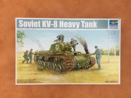Trumpeter 1565  KV-8 Heavy Tank 1/35, Hobby en Vrije tijd, Modelbouw | Auto's en Voertuigen, Nieuw, Tank, 1:32 tot 1:50, Overige merken