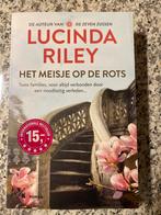 Het meisje op de rots - Lucinda Riley, Boeken, Romans, Ophalen of Verzenden, Zo goed als nieuw, Nederland