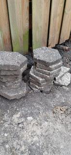 GRATIS hexagon/zeshoek/honingraat grindtegels 20+ M2, Tuin en Terras, Tegels en Klinkers, Ophalen, Gebruikt, 10 m² of meer, Beton