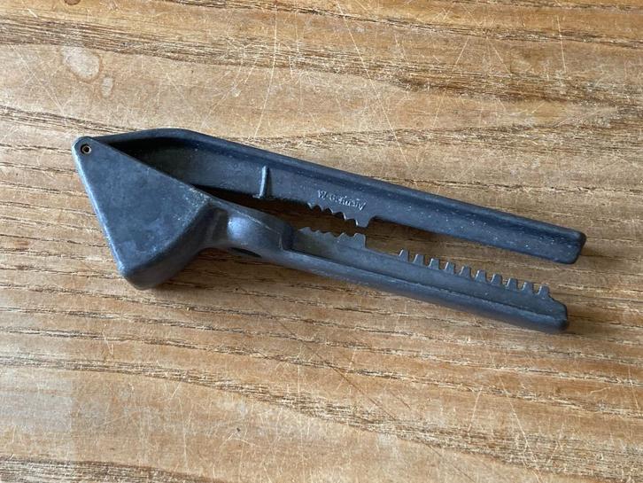 Vintage aluminium Westmark Extracta knoflookpers W.-Germany, Antiek en Kunst, Antiek | Keukenbenodigdheden, Ophalen of Verzenden