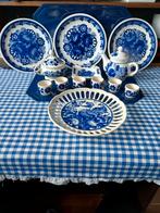Pools serviesgoed. Mooi blauwwit sommige gesingneer, Ophalen of Verzenden
