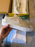 Nike blazer low medicom toy bearbrick, Ophalen of Verzenden, Nieuw