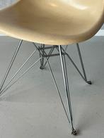 Eames DSR Eiffel eetkamerstoel Herman Miller vintage stoel, Huis en Inrichting, Stoelen, Gebruikt, Bruin, Vintage, Ophalen of Verzenden