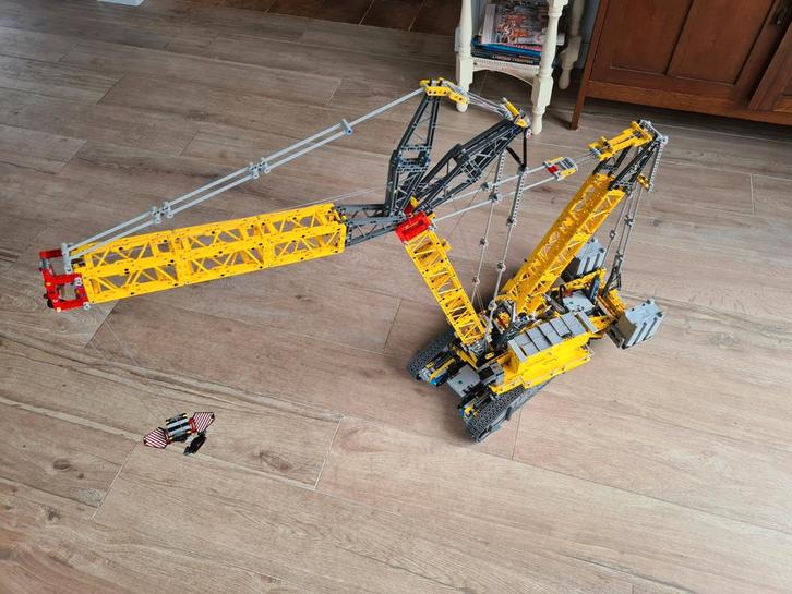 Technisch LEGO 42146 - Liebherr rupsbandkraan, Kinderen en Baby's, Speelgoed | Duplo en Lego, Zo goed als nieuw, Ophalen of Verzenden