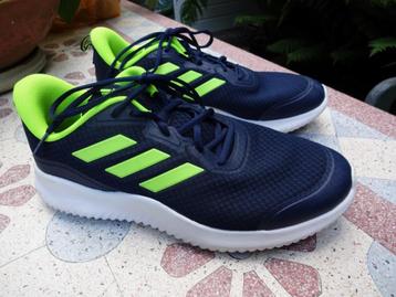 Maat 43 * Donkerblauw geel/groen Adidas sportschoenen beschikbaar voor biedingen