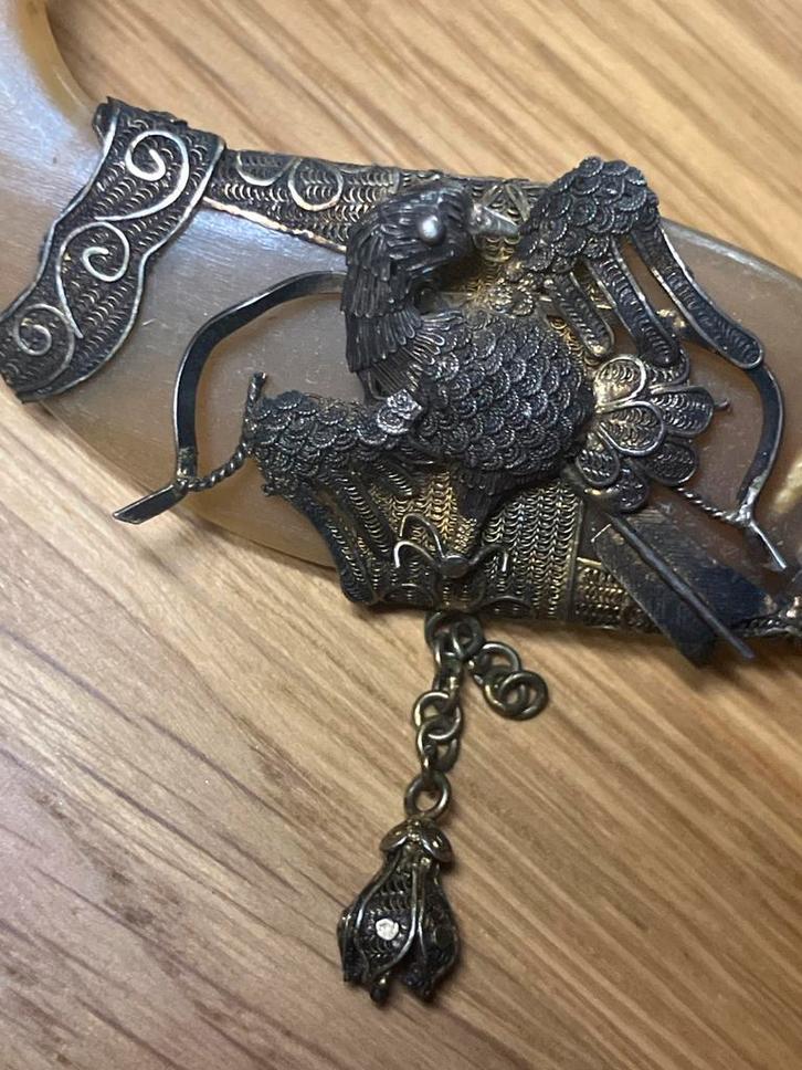 Antieke Aziatische Klauwbroche met Filigraan Vogel, Sieraden, Tassen en Uiterlijk, Antieke sieraden, Broche, Ophalen of Verzenden