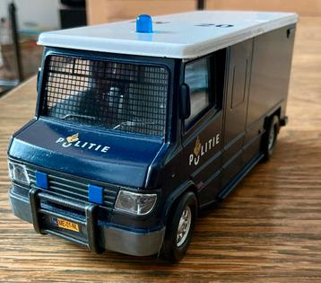 GROTE POLITIE  ME BUS 14 CM LENGTE beschikbaar voor biedingen