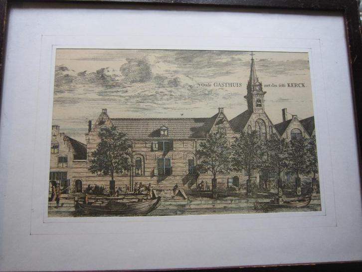 Delft, Kleuren gravure Gasthuis met Kerk met schade, Antiek en Kunst, Kunst | Etsen en Gravures, Ophalen