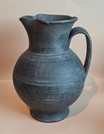 Zeer oude zwarte wijnkruik. Vermoedelijk middeleeuws., Ophalen of Verzenden