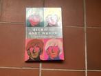 Becoming Andy Warhol (Biografisch verhaal over zijn opkomst, Eén stripboek, Ophalen of Verzenden, Zo goed als nieuw