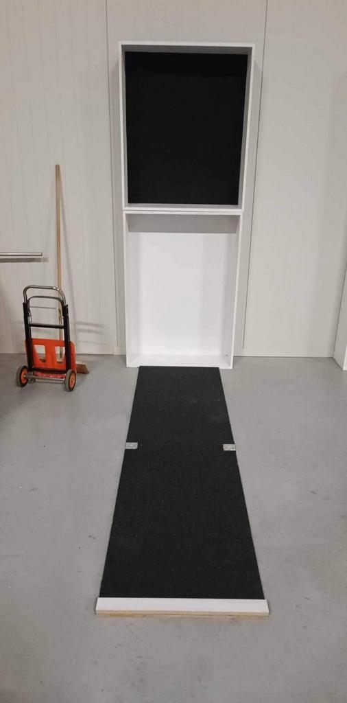 Nieuwe dartskast met tapijt - Geleverd en geplaatst!, Sport en Fitness, Darts, Nieuw, Ophalen