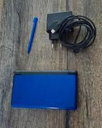 Nintendo DS Lite, Spelcomputers en Games, Spelcomputers | Nintendo DS, Blauw, Ophalen of Verzenden, Zo goed als nieuw, Met beschermhoes of tas