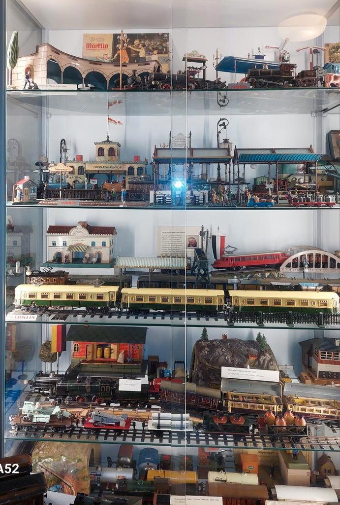 *GEZOCHT* ANTIEK MÄRKLIN SPEELGOED, TREINEN, AUTO'S, BOTEN.., Antiek en Kunst, Antiek | Speelgoed, Ophalen of Verzenden