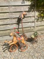Antiek kinderfietsje met paard, poppenwagentj en stokpaardje, Ophalen