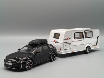 1:32 Audi RS6 Avant met verlichting, dakkoffer en Caravan beschikbaar voor biedingen