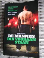 Yoeri Kievits  / De mannen die vooraan staan, Boeken, Sportboeken, Ophalen of Verzenden, Gelezen, Yoeri Kievits, Overige sporten