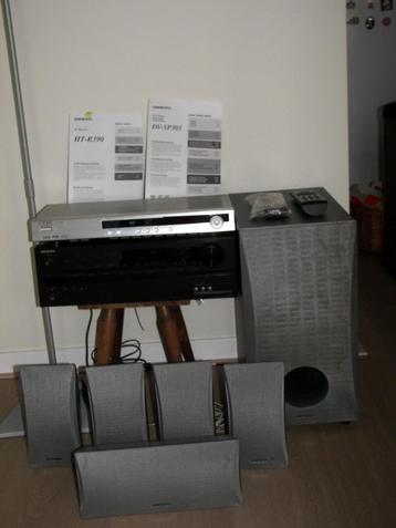 Onkyo reicever en dvd-speler beschikbaar voor biedingen