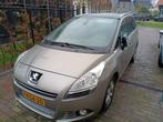 Peugeot 5008 1.6 THP 7PL 2013 Grijs, Auto's, Voorwielaandrijving, Stof, Zwart, Beige