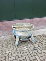 Betonkubel, vultrechter, betonsilo 300 liter, Ophalen, Zo goed als nieuw