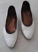 Witte pumps, leer, maat 42,5, merk Stravers Amsterdam, Gedragen, Ophalen, Stravers, Wit