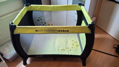 Campingbedje Xadventure retro lime groen, Kinderen en Baby's, Kinderkamer | Overige Meubels, Zo goed als nieuw, Ophalen