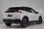 Peugeot 2008 1.2 PureTech GT 131pk AUT. |1E EIG | DEALER | V, Auto's, Gebruikt, 1199 cc, USB, Wit