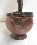 Koperen pot met leeuwenkoppen handvatten, Ophalen of Verzenden, Vetplant, Minder dan 100 cm