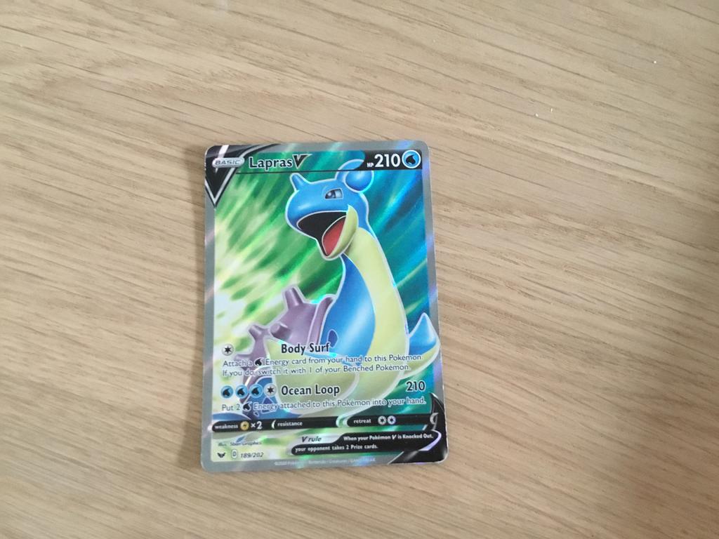 Lapras V - Pokémon Kaart, Ophalen of Verzenden, Zo goed als nieuw, Losse kaart