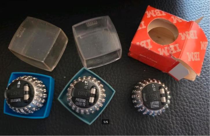 IBM Selectric Typewriter Font Ball, Diversen, Typemachines, Zo goed als nieuw, Ophalen of Verzenden