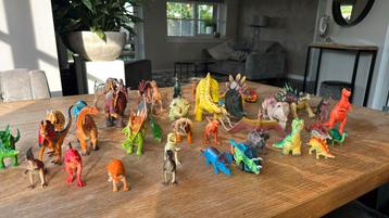 Te koop: 40 dino’s –gegarandeerd plezier! beschikbaar voor biedingen