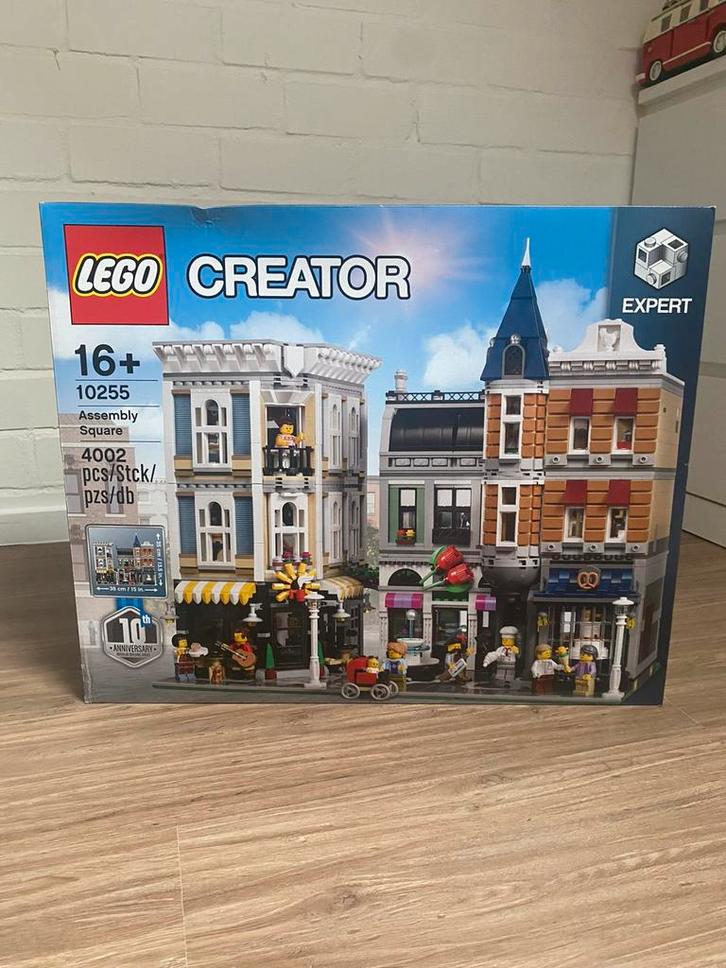 LEGO 10255 Gebouwenset - Retired Nieuw Doos, Kinderen en Baby's, Speelgoed | Duplo en Lego, Nieuw, Lego, Complete set, Ophalen