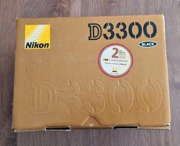 Nikon D3300 met 18-55mm kitlens + alle toebehoren. beschikbaar voor biedingen